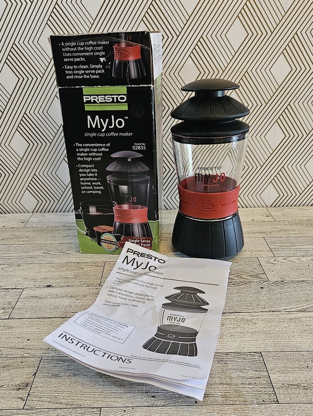 Presto MyJo Coffee Maker 02835 Single Cup Brewer for K Cups No Power Needed